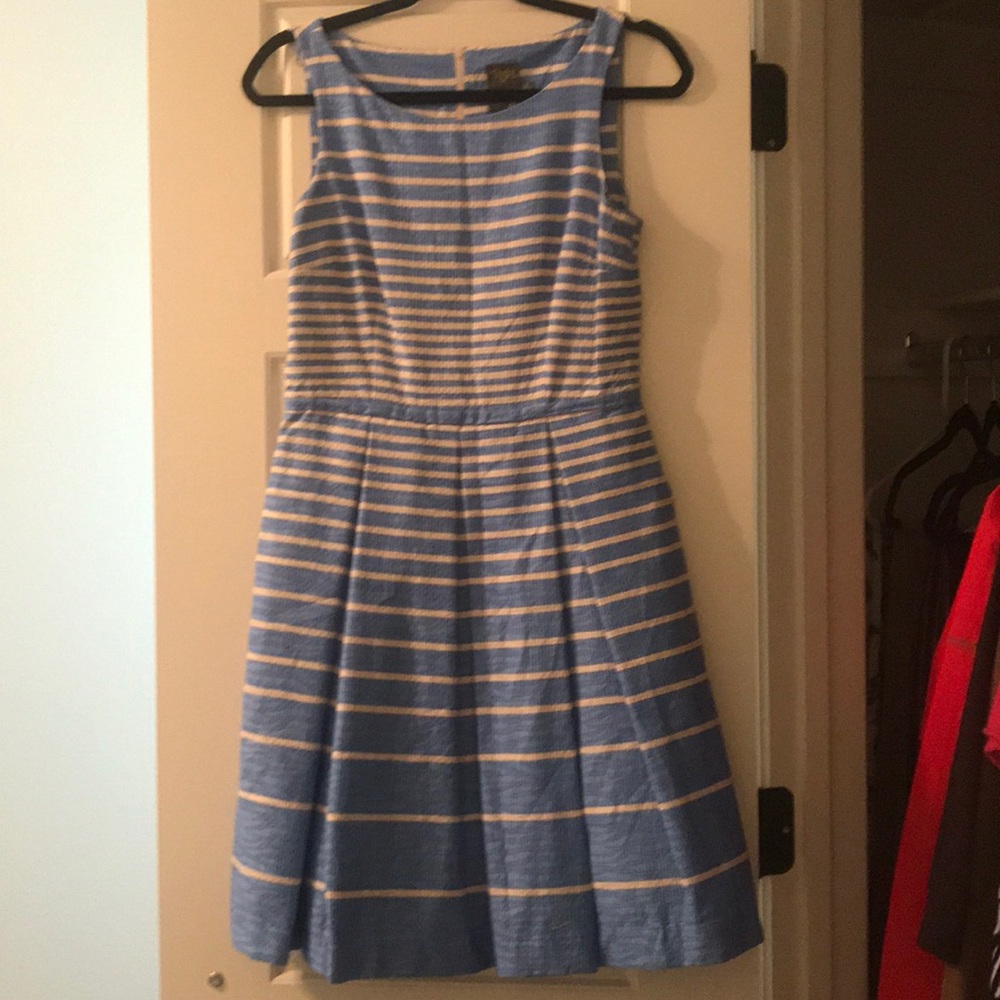 Blue striped dress size 4